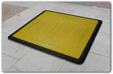 Heavy duty trench cover with rubber edge - Direct Signs